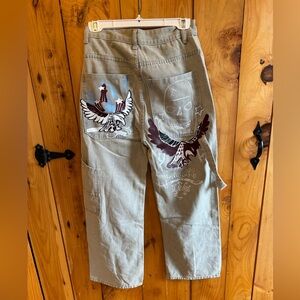 Loose fit cargo jeans with printed design